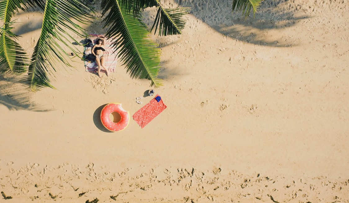 Only One Thing between You and Bikini: Microfiber Beach Towel!